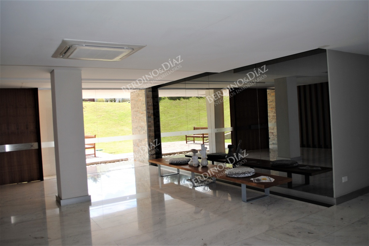 Apartamento ID.2941 - Lumiere apartamento en venta de tres dormitorios y dep. de servicio.