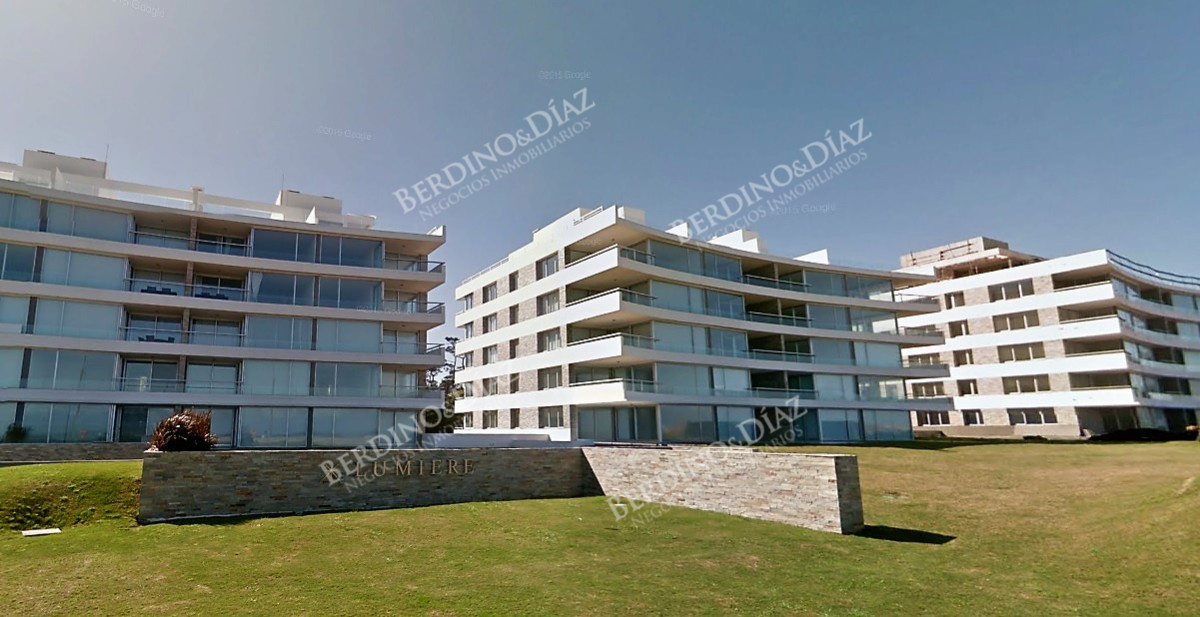 Apartamento ID.2941 - Lumiere apartamento en venta de tres dormitorios y dep. de servicio.