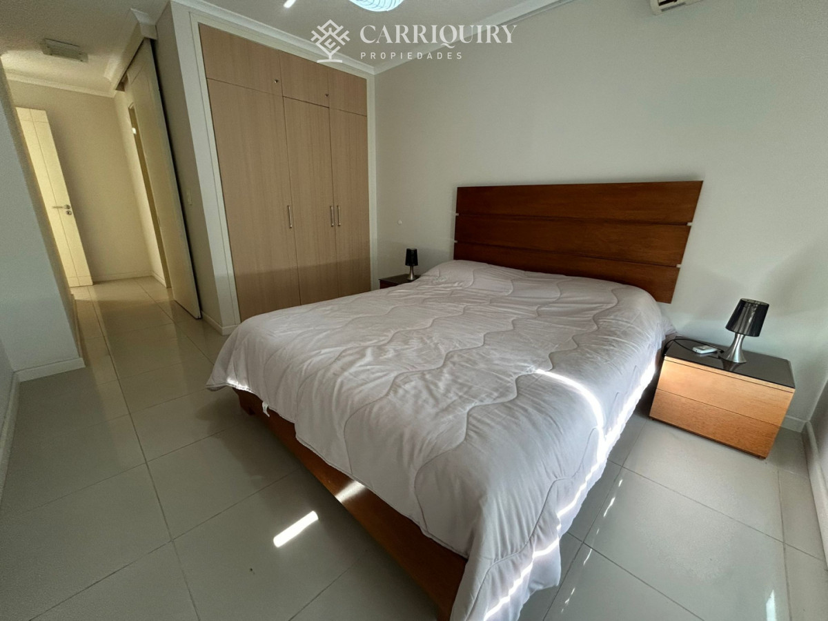 Apartamento ID.10323 - Ocean Drive Apartamento en venta tres dormitorios, full amenities