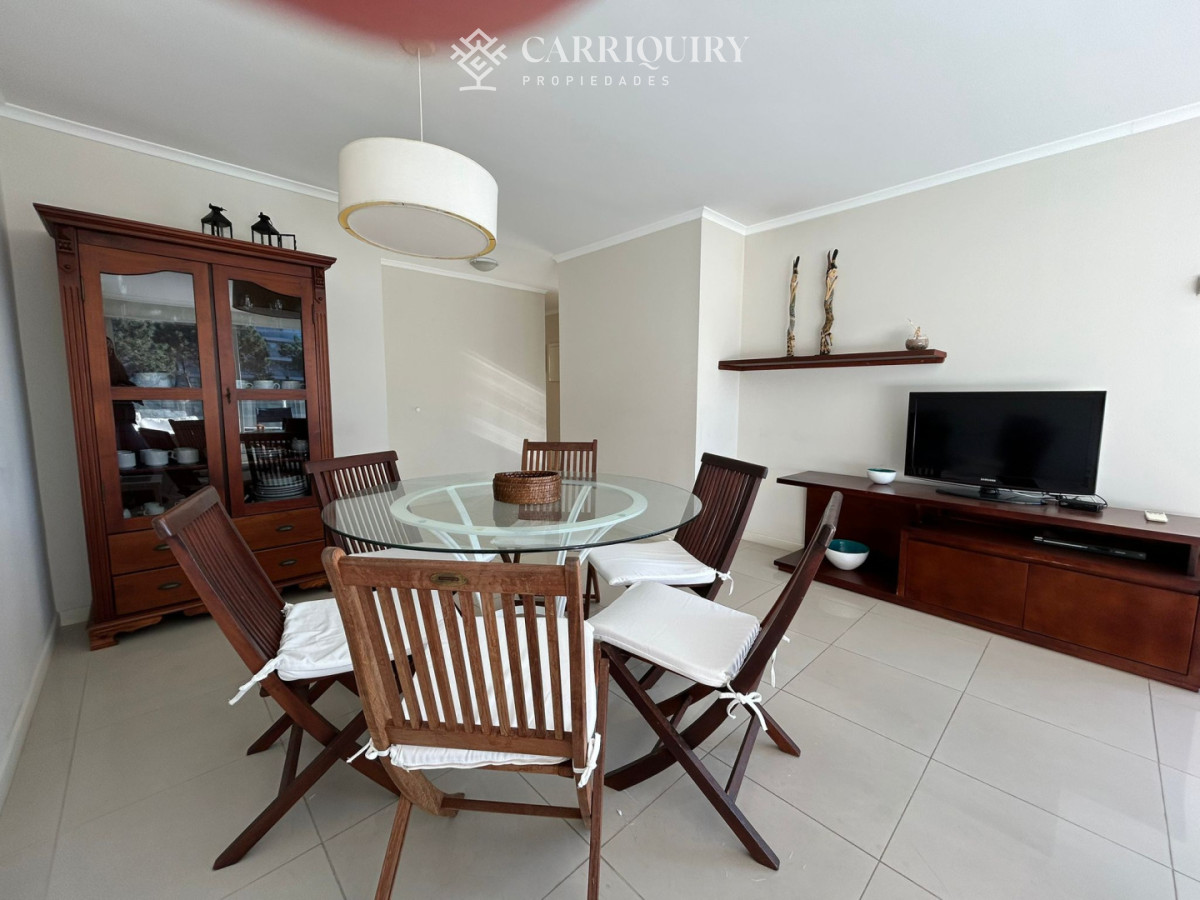 Apartamento ID.10323 - Ocean Drive Apartamento en venta tres dormitorios, full amenities