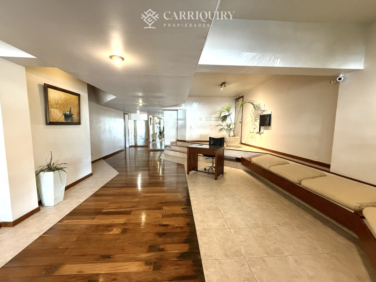 Apartamento ID.10000 - Un dormitorio en venta con gran terraza en Peninsula. 