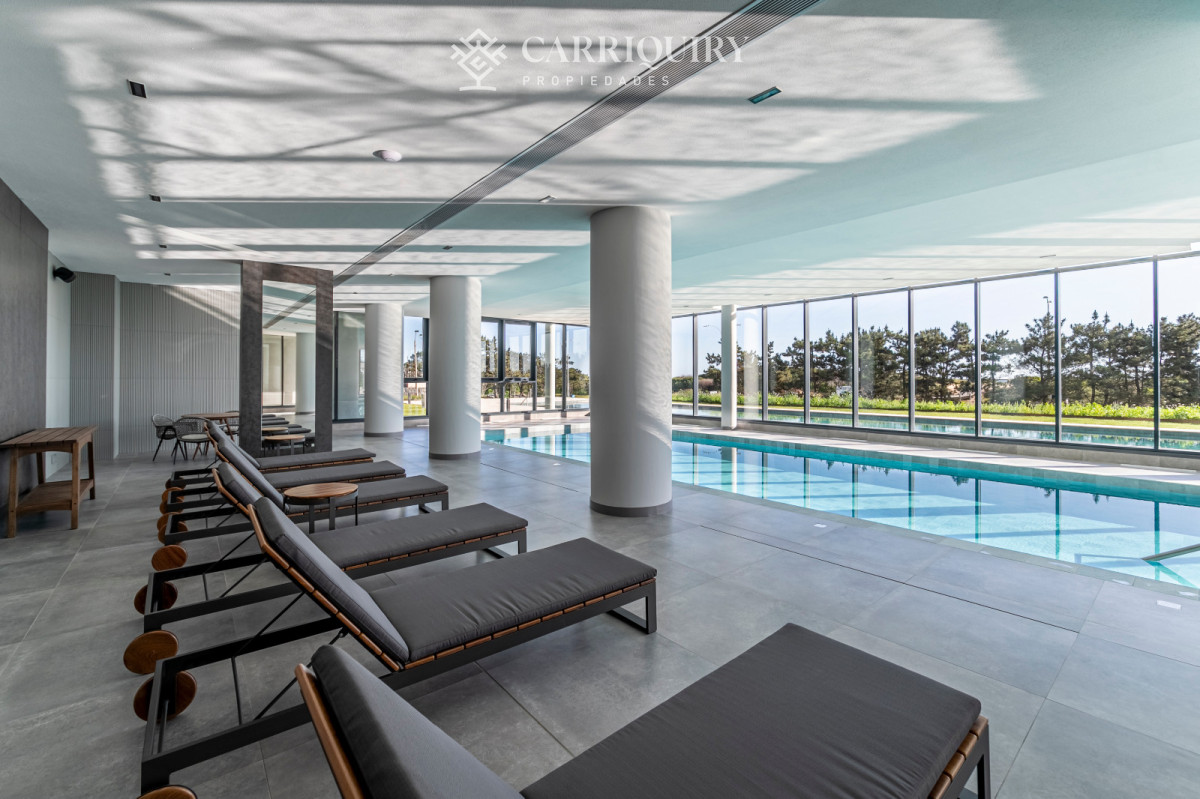 Apartamento ID.8318/Apartamento-en-playa-Brava- - Apartamento en venta 2 dormitorios Playa Mansa vista - Venetian - a estrenar - frente al mar- lujo