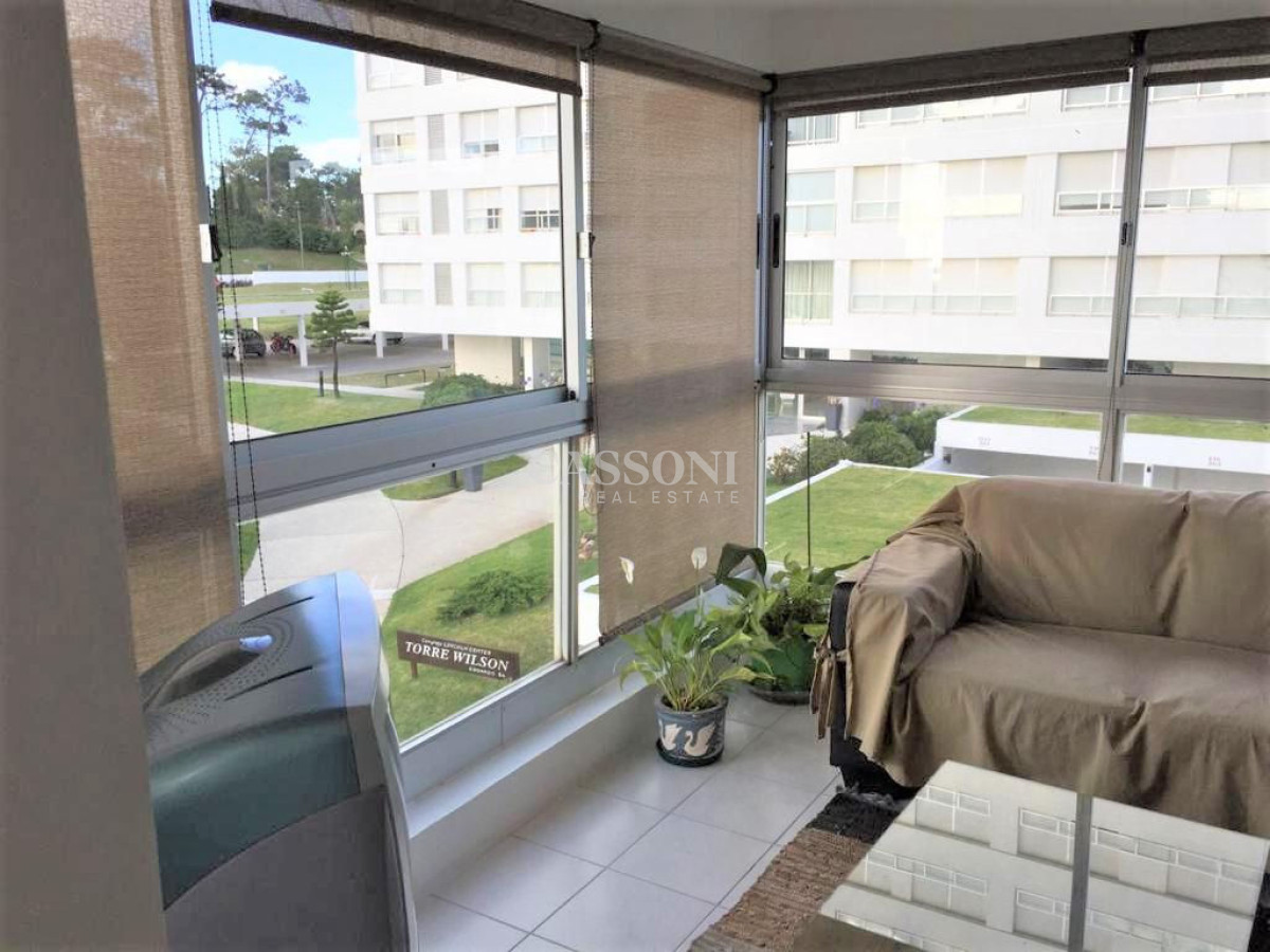 Apartamento ID.4503 - Complejo Lincoln. Apartamento 3 dormitorios en alquiler  - Playa Mansa Punta del Este