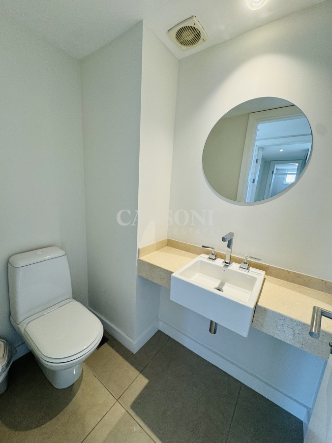 Apartamento ID.2210 - En venta. Apartamento en Torre Aquarela. 2 Dormitorios y dep. de servicio. 