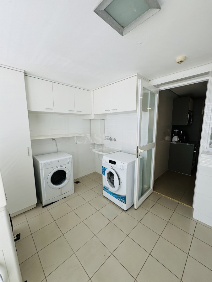 Apartamento ID.2210 - En venta. Apartamento en Torre Aquarela. 2 Dormitorios y dep. de servicio. 