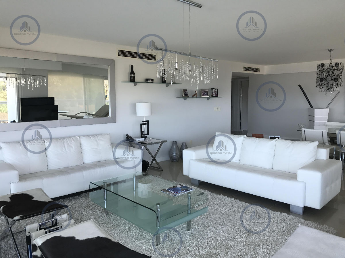 Apartamento ID.1606 - Maravilloso apartamento en alquiler temporario de cuatro dormitorios, Torre Aquarela, Playa Mansa 