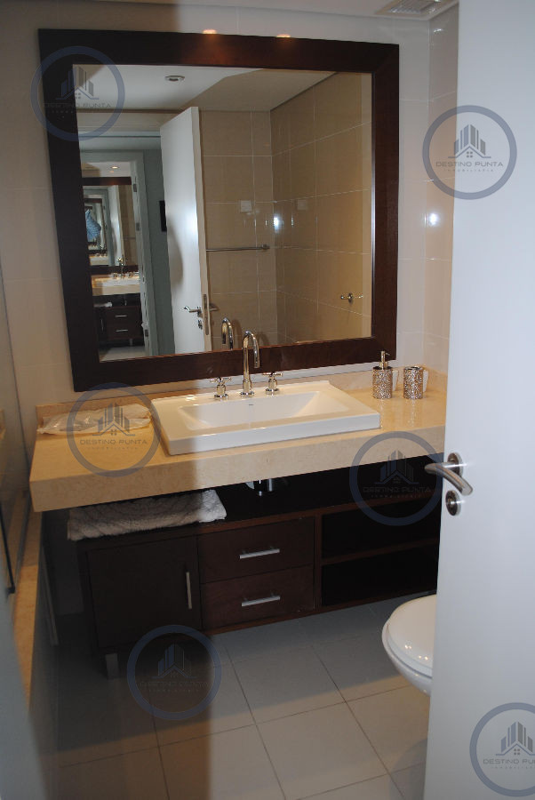 Apartamento ID.1606 - Maravilloso apartamento en alquiler temporario de cuatro dormitorios, Torre Aquarela, Playa Mansa 