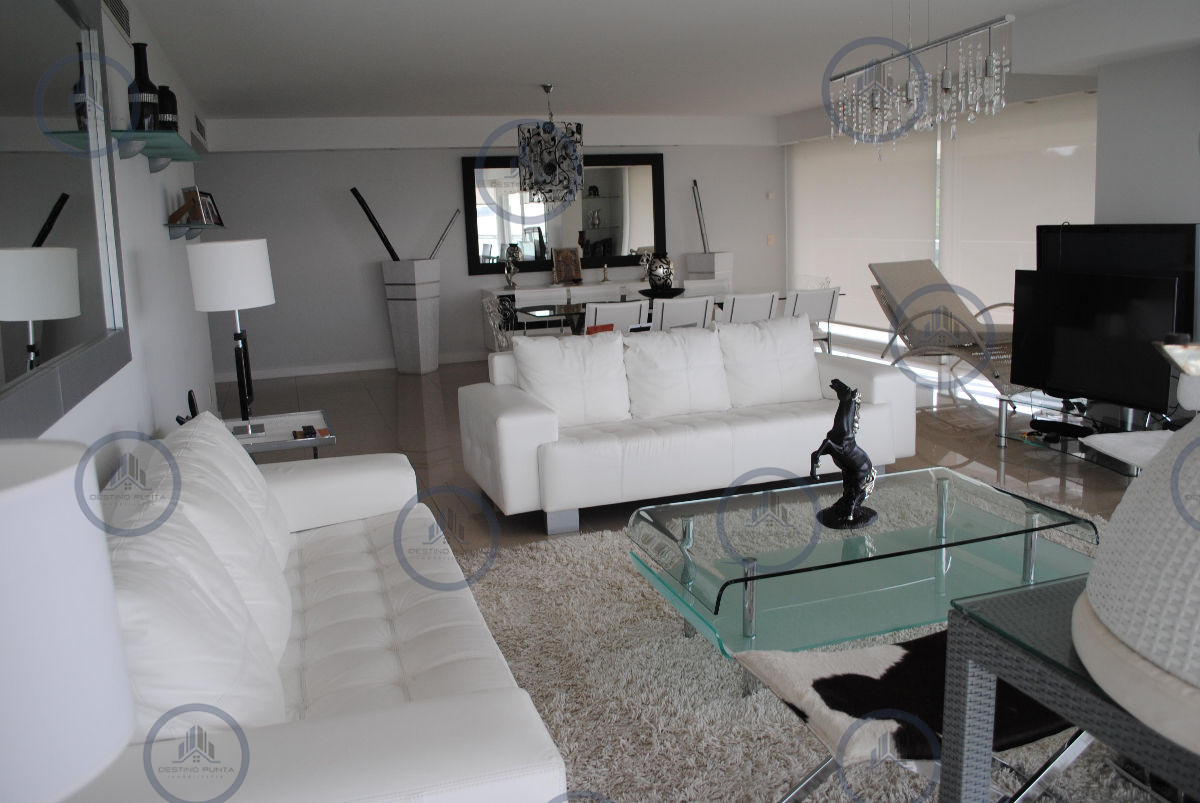 Apartamento ID.1606 - Maravilloso apartamento en alquiler temporario de cuatro dormitorios, Torre Aquarela, Playa Mansa 