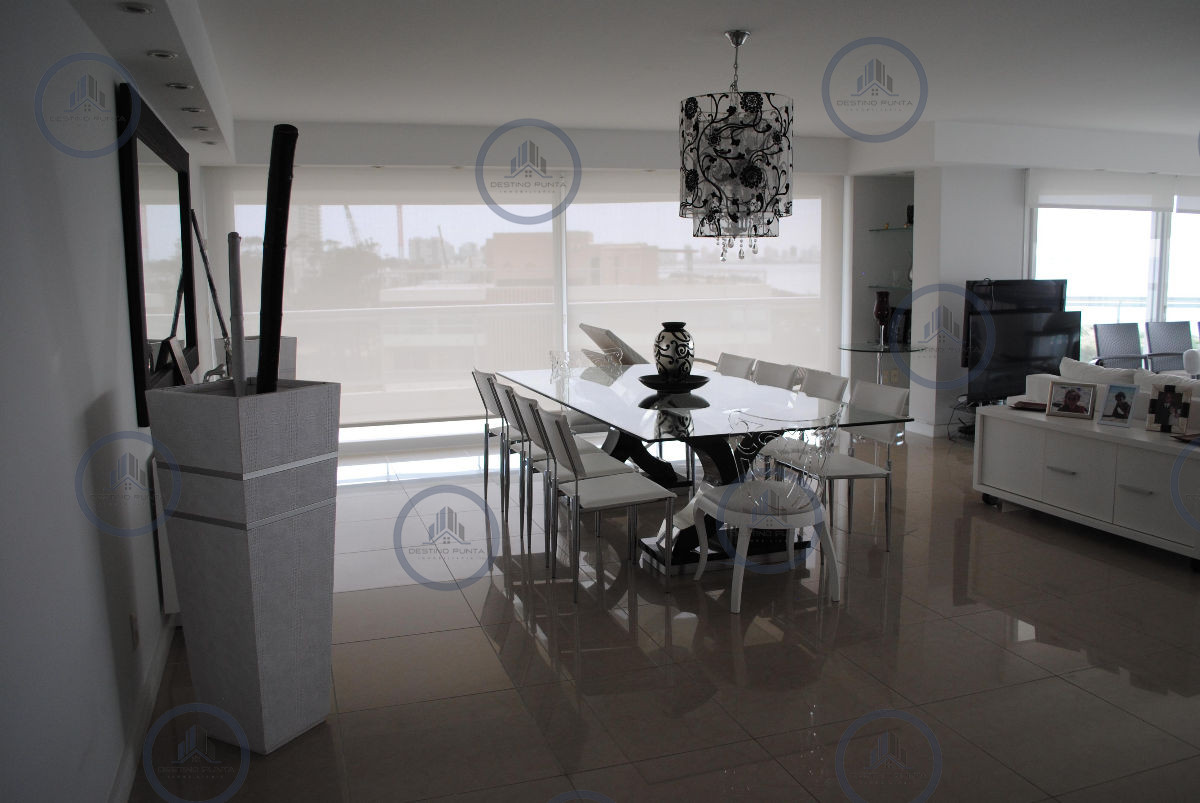 Apartamento ID.1606 - Maravilloso apartamento en alquiler temporario de cuatro dormitorios, Torre Aquarela, Playa Mansa 