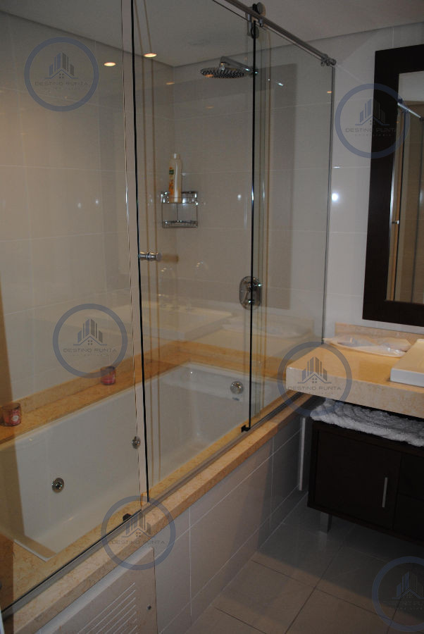 Apartamento ID.1606 - Maravilloso apartamento en alquiler temporario de cuatro dormitorios, Torre Aquarela, Playa Mansa 