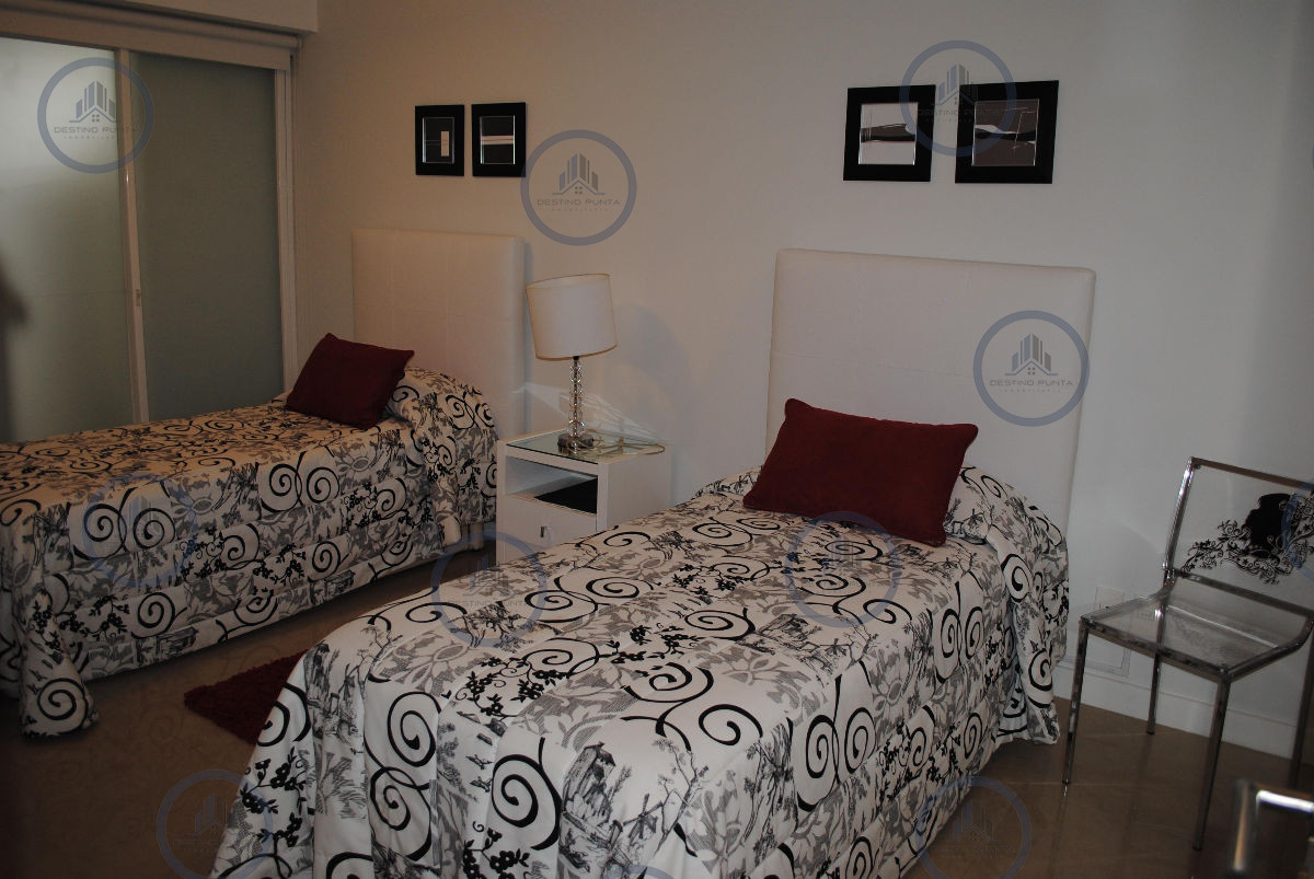 Apartamento ID.1606 - Maravilloso apartamento en alquiler temporario de cuatro dormitorios, Torre Aquarela, Playa Mansa 