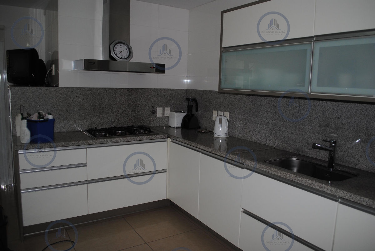 Apartamento ID.1606 - Maravilloso apartamento en alquiler temporario de cuatro dormitorios, Torre Aquarela, Playa Mansa 