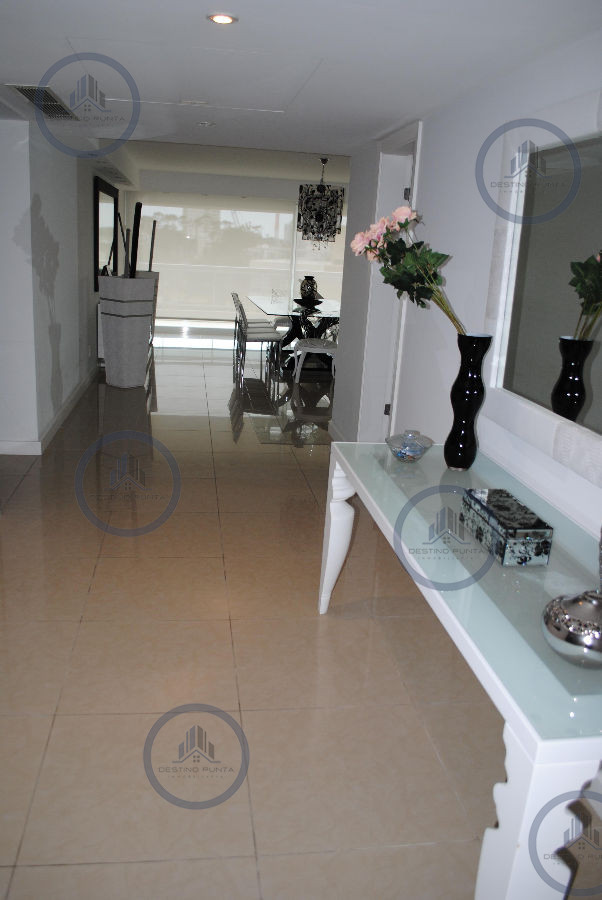 Apartamento ID.1606 - Maravilloso apartamento en alquiler temporario de cuatro dormitorios, Torre Aquarela, Playa Mansa 