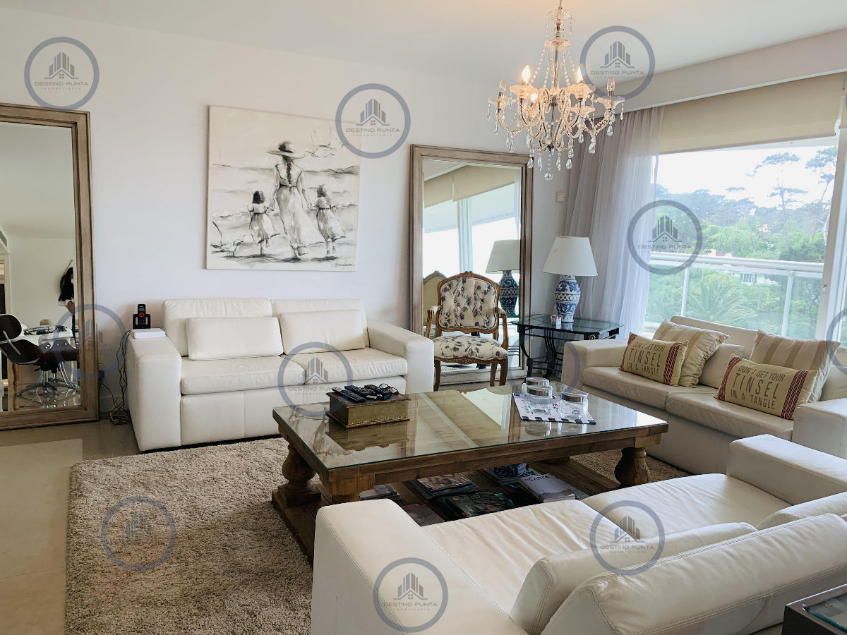 Aquarela apartamento en alquiler temporal de 4 dormitorios.  Punta del Este — fotografía 1