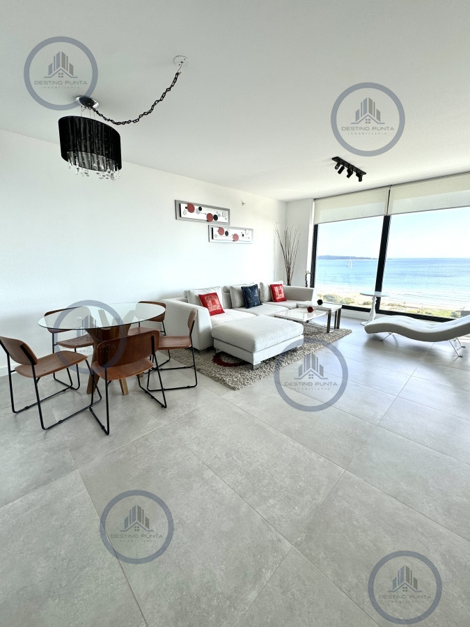 Apartamento ID.2203 - Apartamento en venta 2 dormitorios Playa Mansa vista - Venetian - a estrenar - frente al mar- lujo