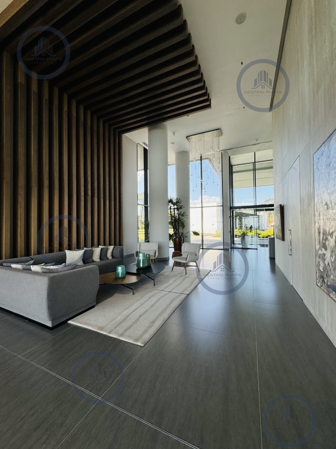 Apartamento ID.2203 - Apartamento en venta 2 dormitorios Playa Mansa vista - Venetian - a estrenar - frente al mar- lujo