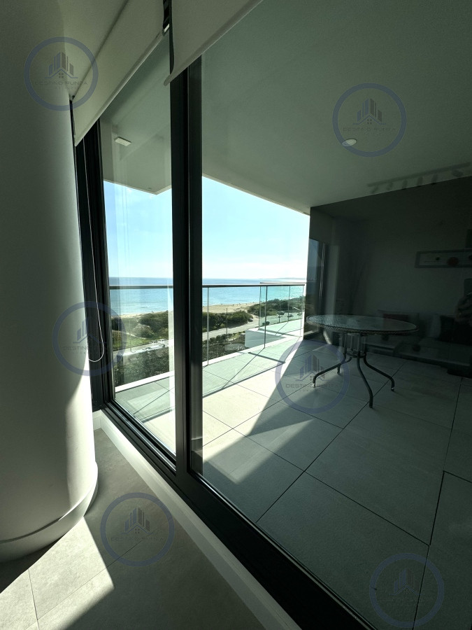 Apartamento ID.2203 - Apartamento en venta 2 dormitorios Playa Mansa vista - Venetian - a estrenar - frente al mar- lujo