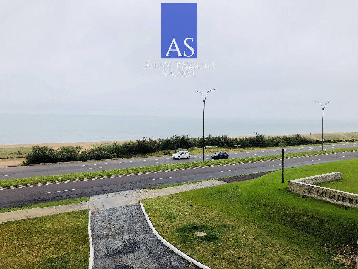 Apartamento ID.4406 - Isabel apartamento en venta 3 dormitorios más dependencia Vista al mar Piscina - Playa Mansa Punta del Este