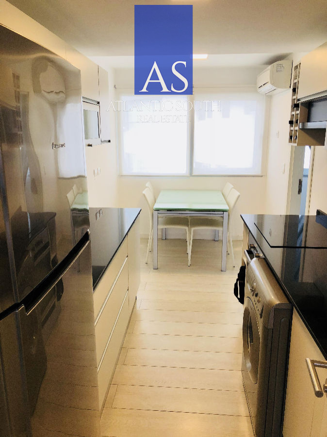 Apartamento ID.4406 - Isabel apartamento en venta 3 dormitorios más dependencia Vista al mar Piscina - Playa Mansa Punta del Este