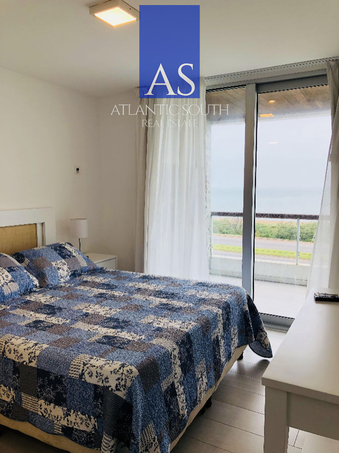 Apartamento ID.4406 - Isabel apartamento en venta 3 dormitorios más dependencia Vista al mar Piscina - Playa Mansa Punta del Este