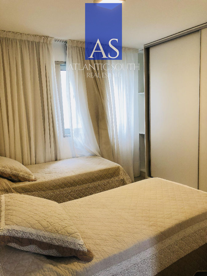 Apartamento ID.4406 - Isabel apartamento en venta 3 dormitorios más dependencia Vista al mar Piscina - Playa Mansa Punta del Este
