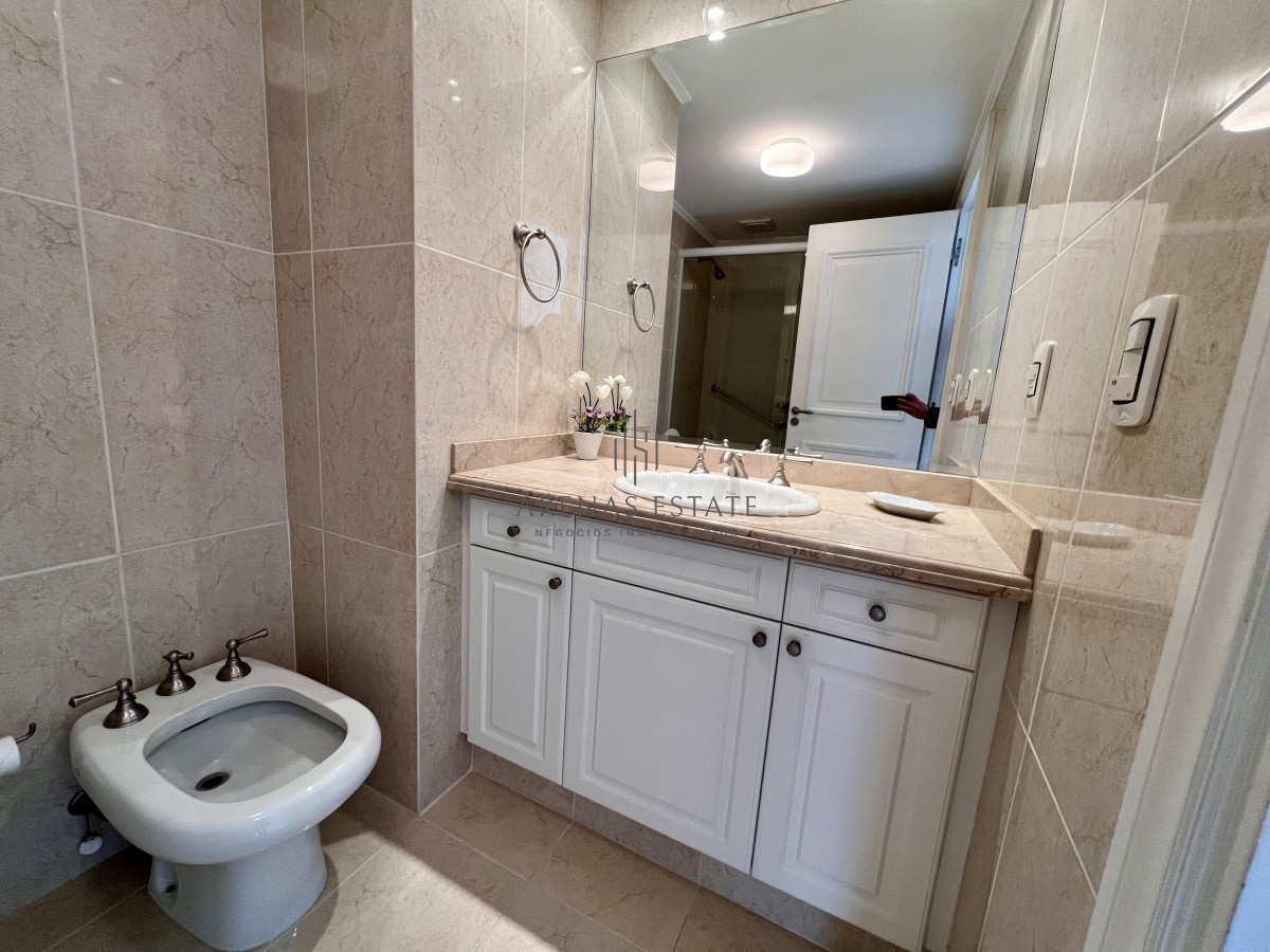 Apartamento ID.1995 - Alquiler anual 3 dormitorios Le jardin Punta del Este 