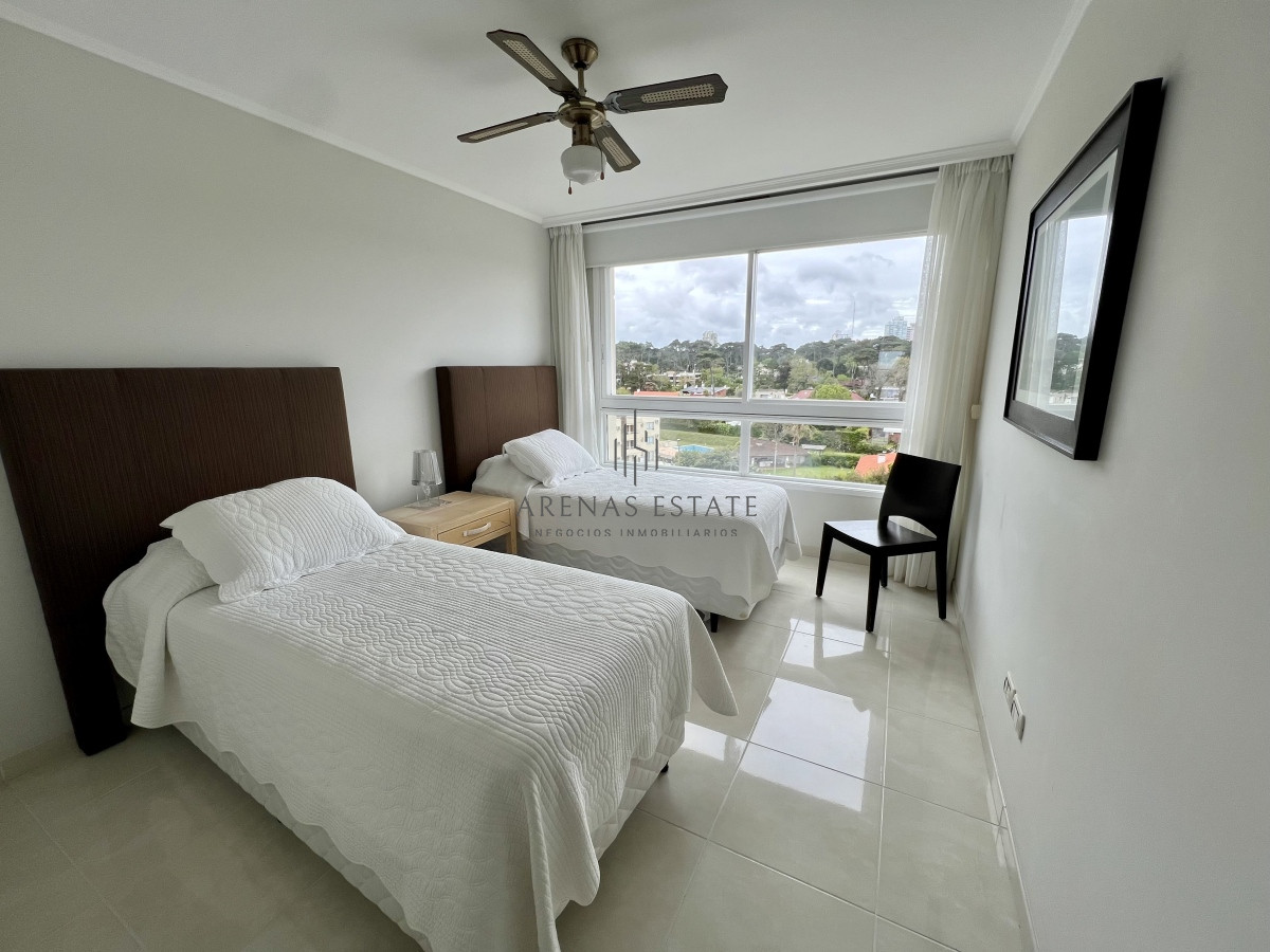Apartamento ID.1995 - Alquiler anual 3 dormitorios Le jardin Punta del Este 