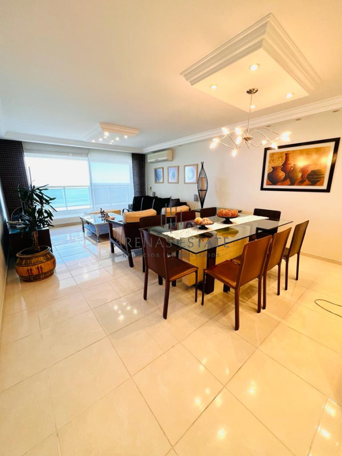 Apartamento ID.1996 - Le Jardin apartamento en venta de 3 dormitorios. Vista al mar.