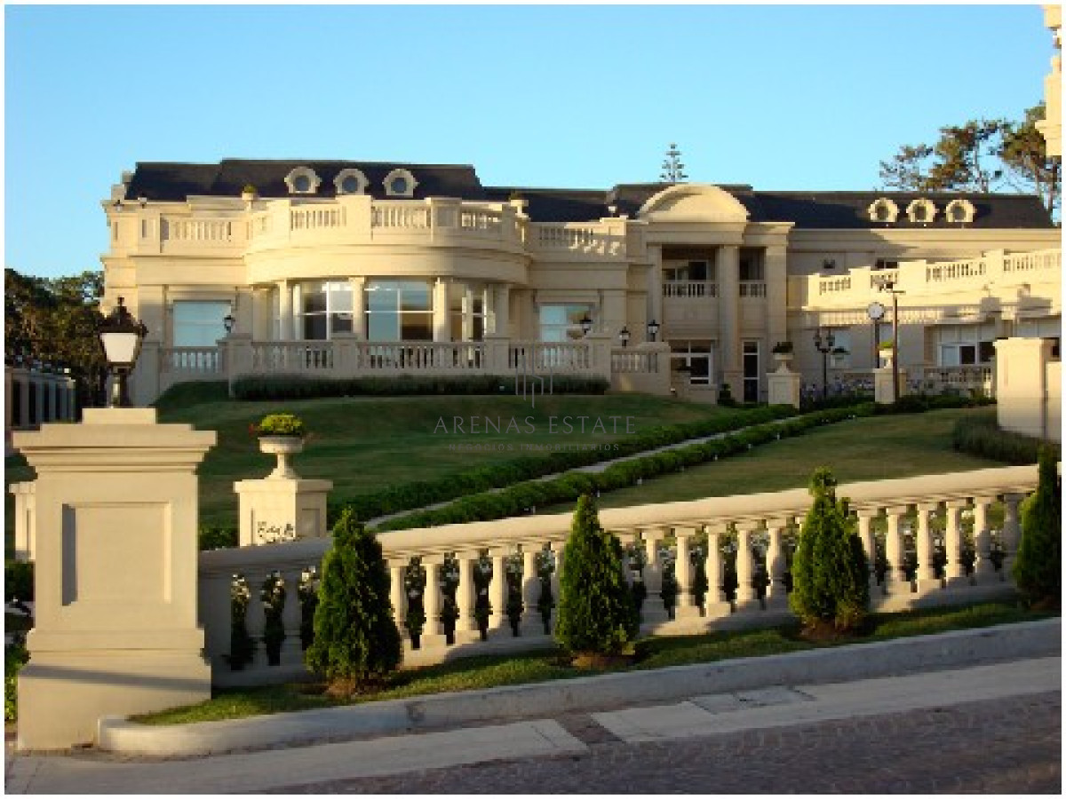 Apartamento ID.1995 - Alquiler anual 3 dormitorios Le jardin Punta del Este 