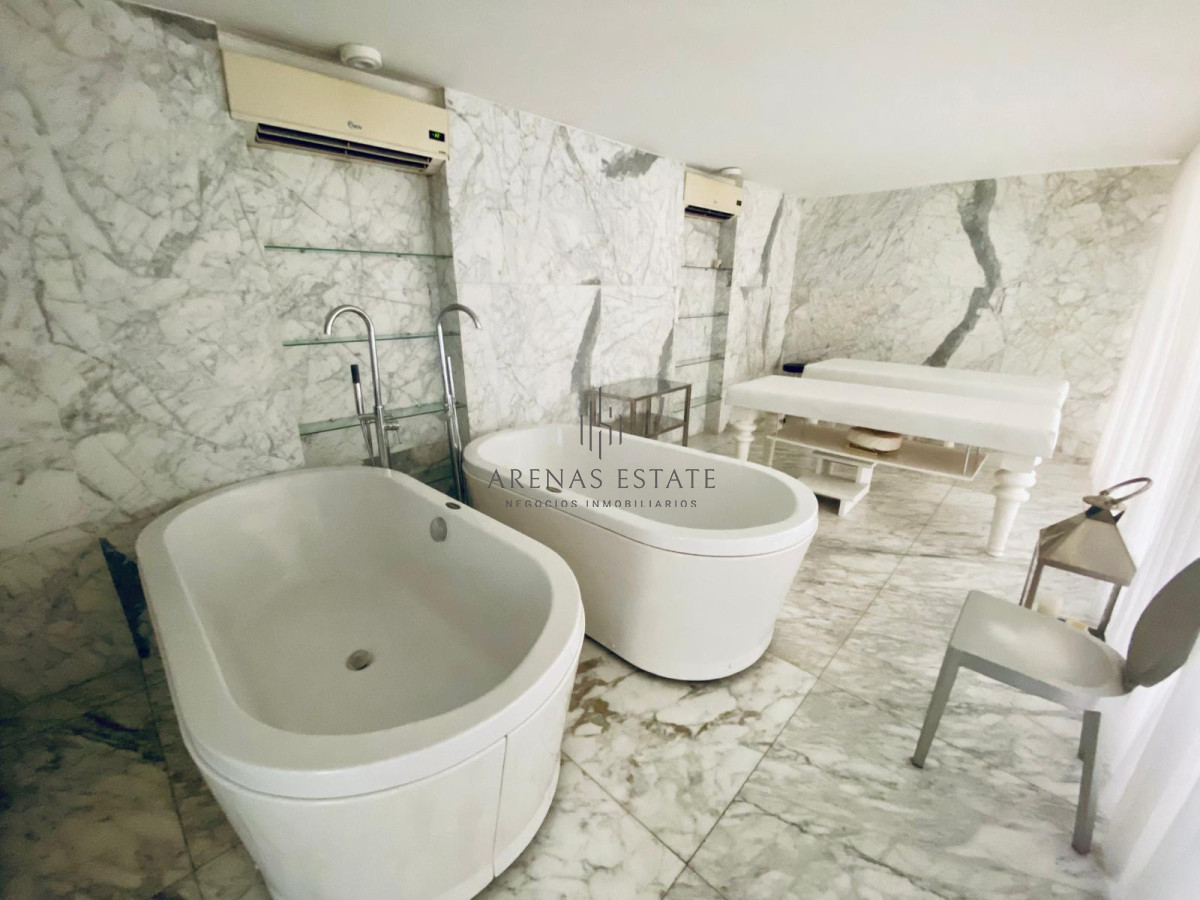 Apartamento ID.3725 - Hermoso apartamento de un dormitorio  en venta Torre Yoo 