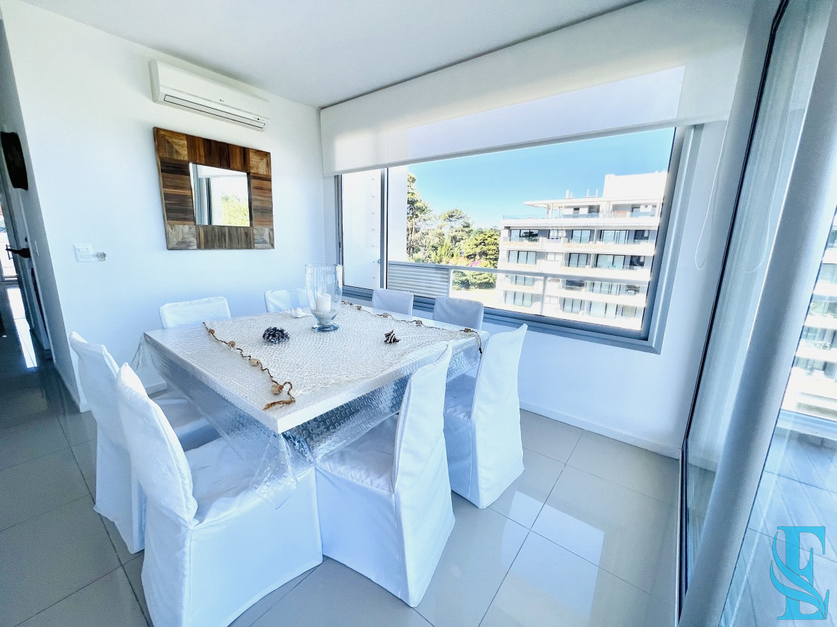 Apartamento ID.236 - Emerald apartamento en venta - 3 dormitorios + den- piscina  - Mansa Penthouse Punta del Este