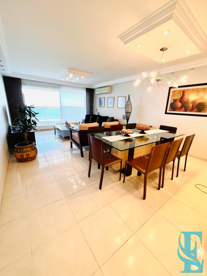 Apartamento ID.235 - Le Jardin apartamento en venta de 3 dormitorios. Vista al mar.