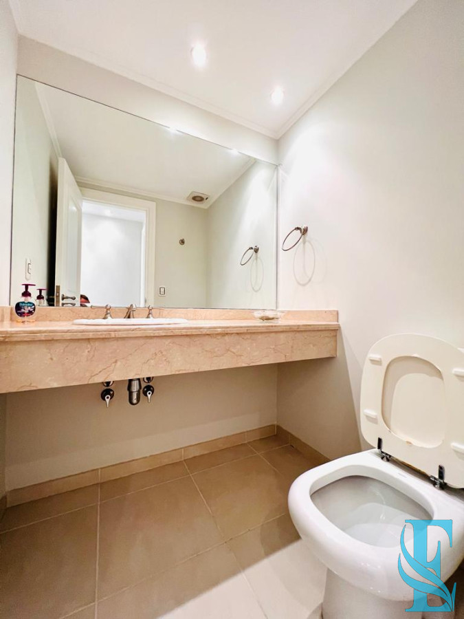 Apartamento ID.235 - Le Jardin apartamento en venta de 3 dormitorios. Vista al mar.