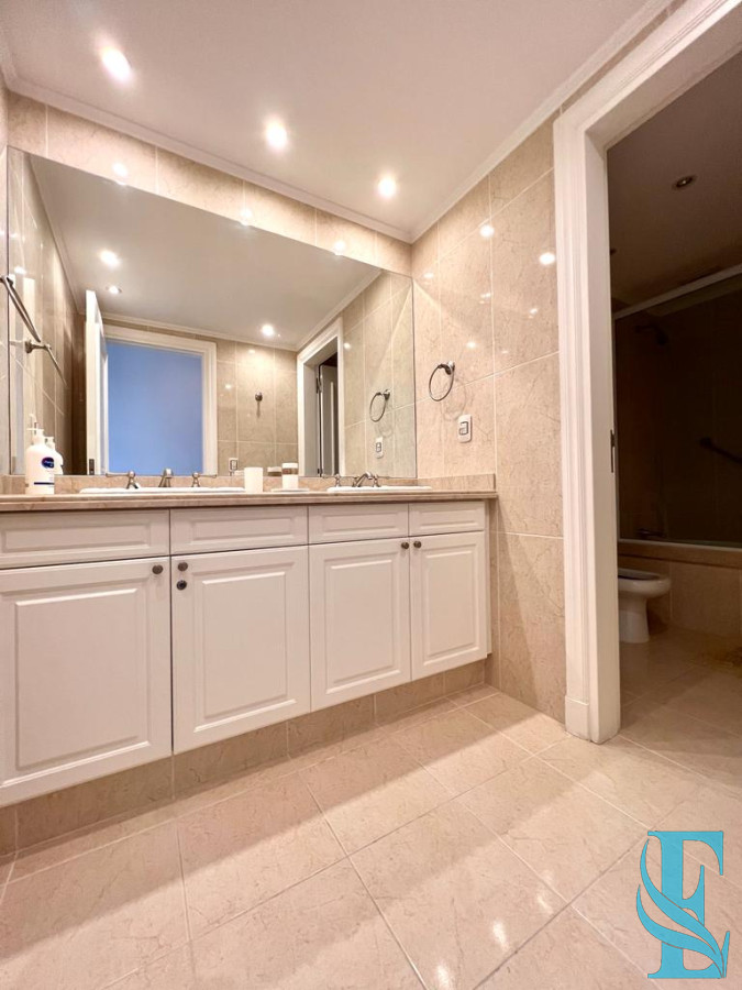 Apartamento ID.235 - Le Jardin apartamento en venta de 3 dormitorios. Vista al mar.
