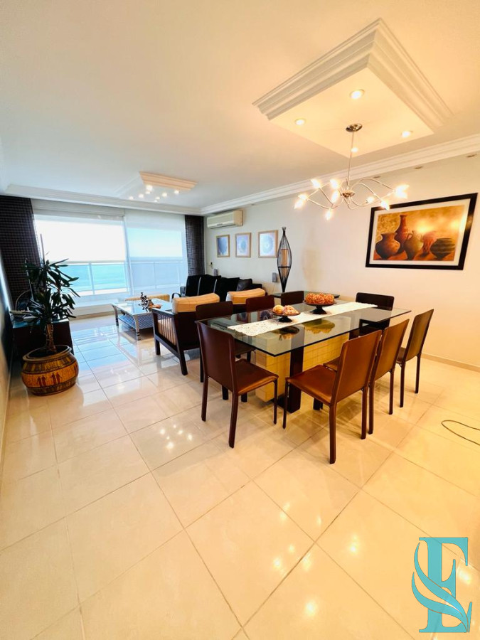 Apartamento ID.235 - Le Jardin apartamento en venta de 3 dormitorios. Vista al mar.
