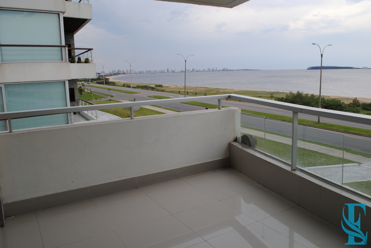 Apartamento ID.396 - Lumiere apartamento en venta de tres dormitorios y dep. de servicio.