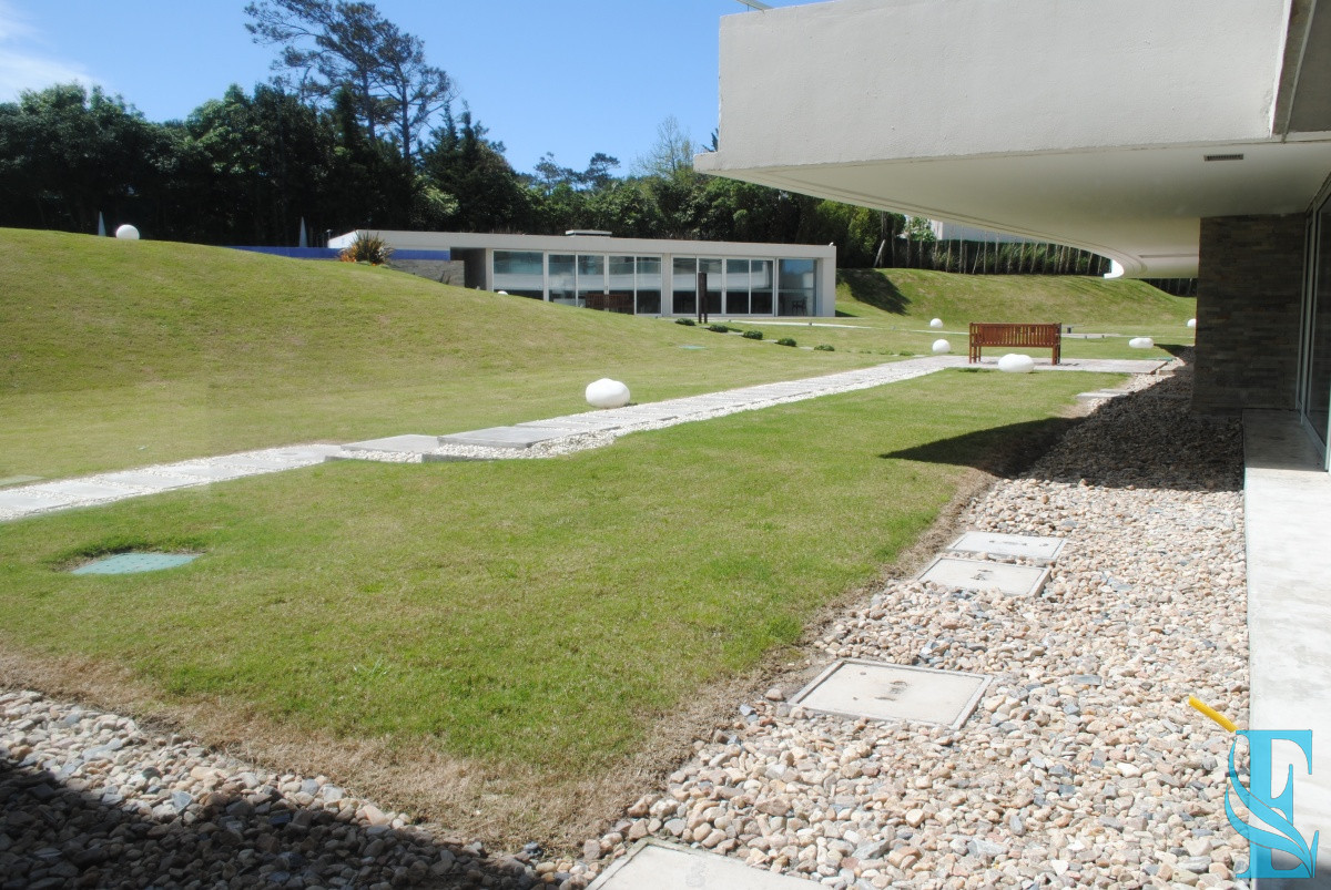 Apartamento ID.396 - Lumiere apartamento en venta de tres dormitorios y dep. de servicio.