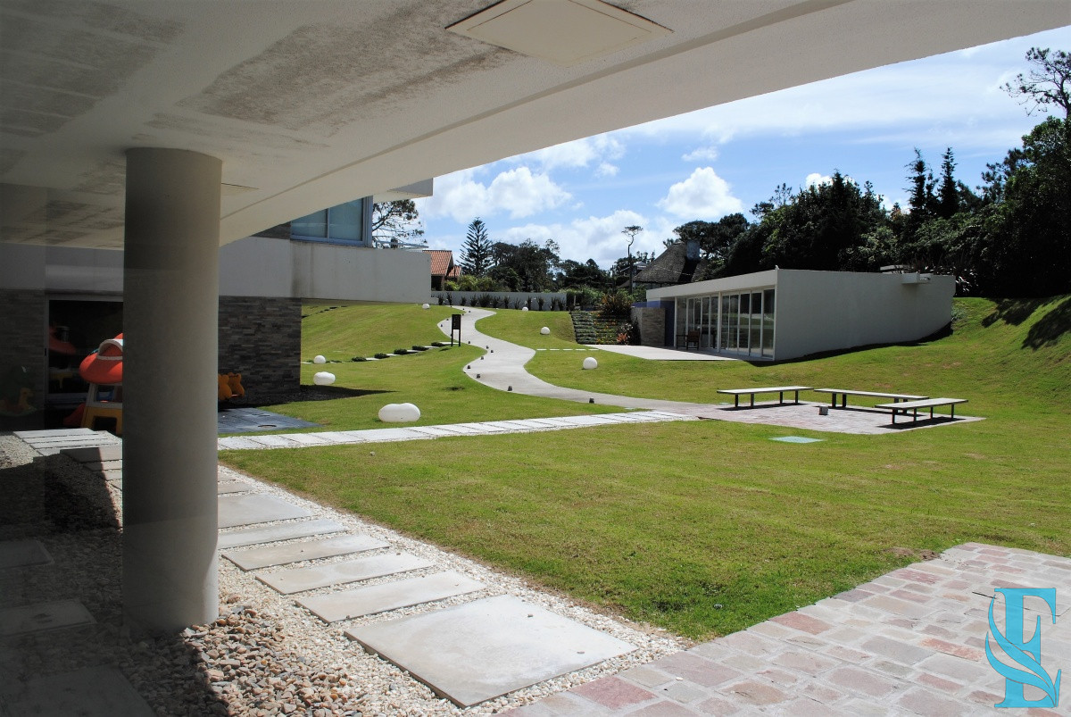 Apartamento ID.396 - Lumiere apartamento en venta de tres dormitorios y dep. de servicio.