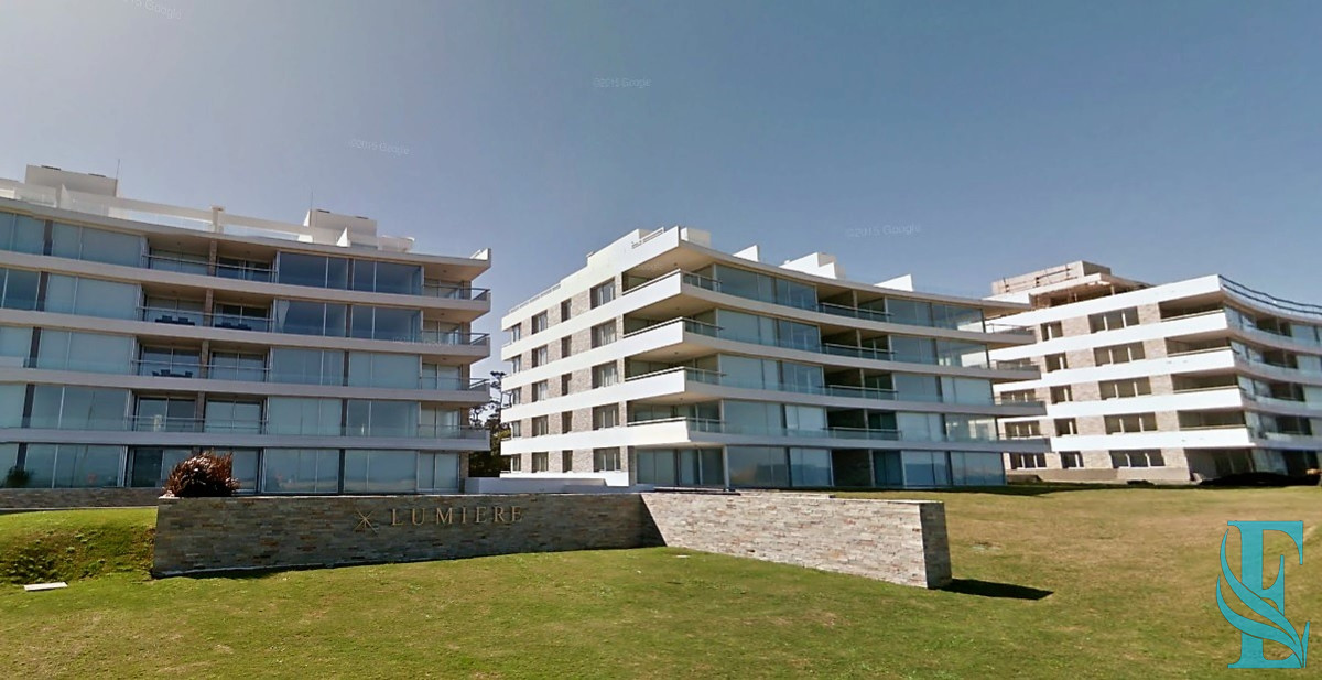 Apartamento ID.396 - Lumiere apartamento en venta de tres dormitorios y dep. de servicio.