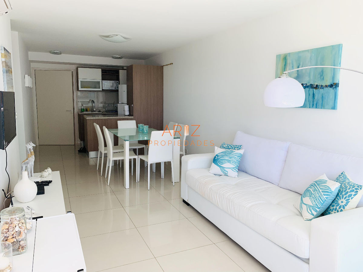 Apartamento ID.2526 - Apartamento en venta de  1 dormitorio- Punta del Este