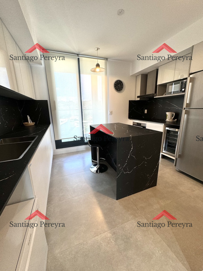 Apartamento ID.13711 - Apartamento en venta 2 dormitorios Playa Mansa vista - Venetian - a estrenar - frente al mar- lujo