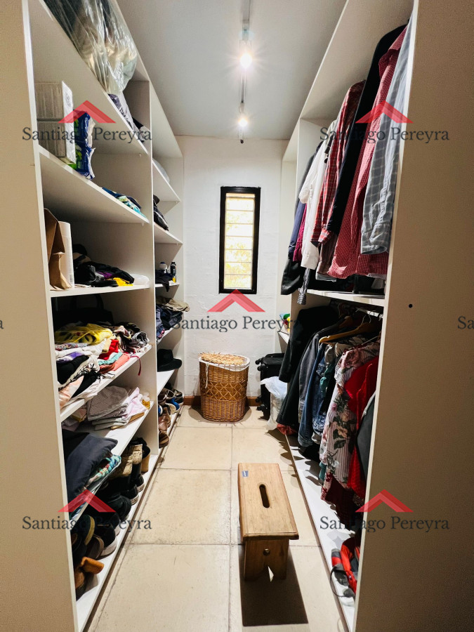 Casa ID.14156 - Casa en venta en Burnett. Punta del Este