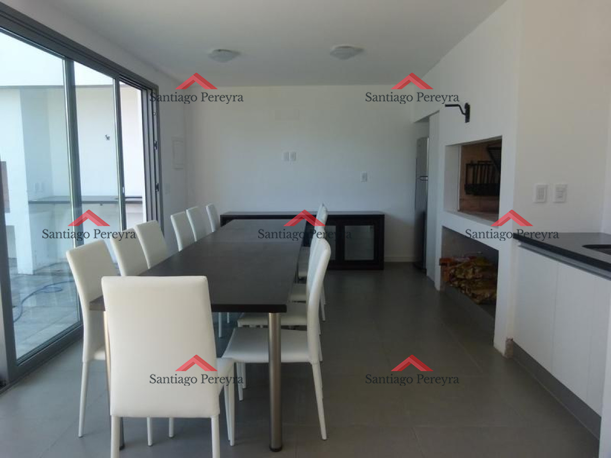 Apartamento ID.13436 - Apartamento en venta 2 dormitorios. Chronos- Playa Brava. Punta del Este.