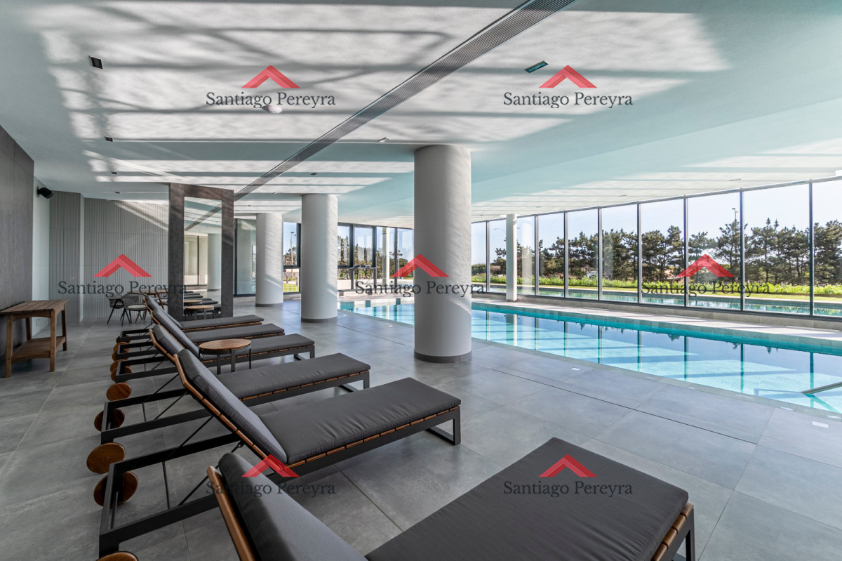 Apartamento ID.13711 - Apartamento en venta 2 dormitorios Playa Mansa vista - Venetian - a estrenar - frente al mar- lujo