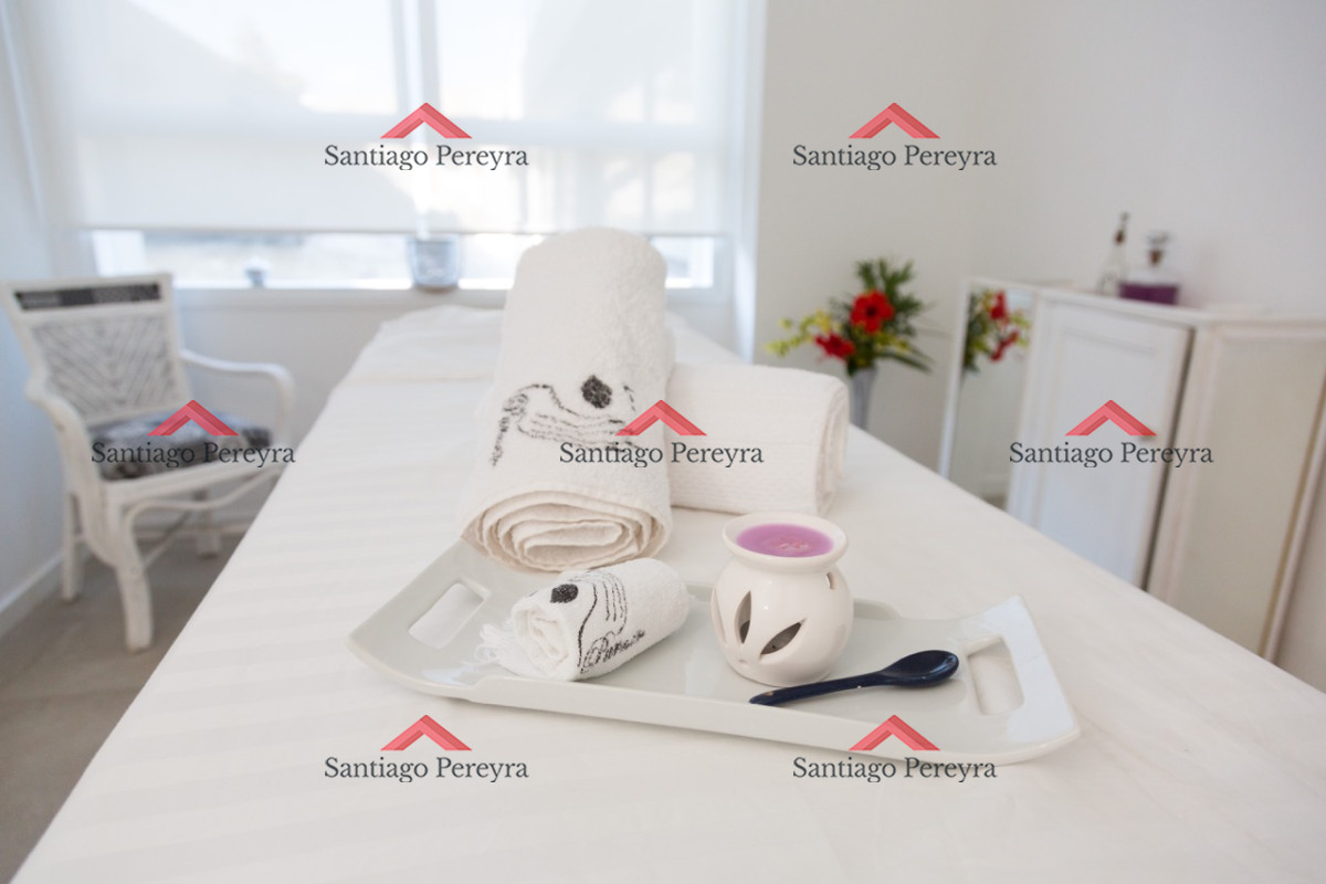 Apartamento ID.14344 - Alquiler  anual,hermoso apartamento de 2 dormitorios y 2 baños