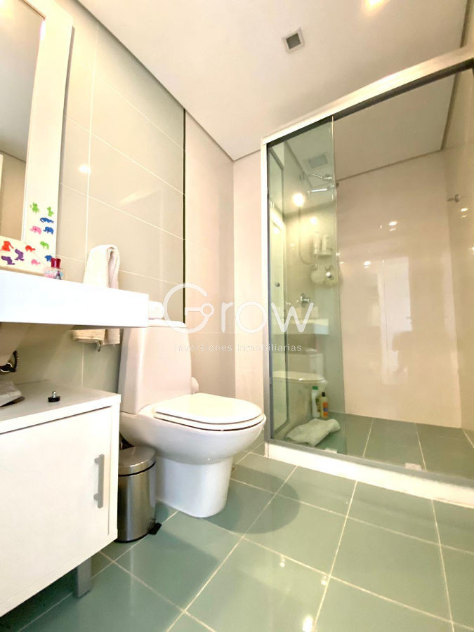 Apartamento ID.754 - Aquarela en venta 2 dormitorios dependencia de servicio. Punta del Este