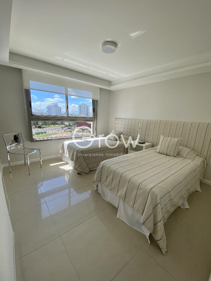 Apartamento ID.2668 - Imperiale. Apartamento en venta - 4 dormitorios.-
