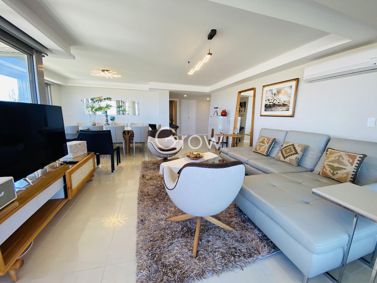 Apartamento ID.2668 - Imperiale. Apartamento en venta - 4 dormitorios.-