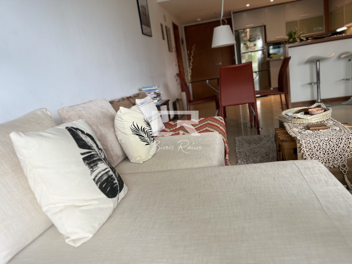 Apartamento ID.811 - Apartamento en alquiler temporal.- Tressesenta, dos dormitorios.-