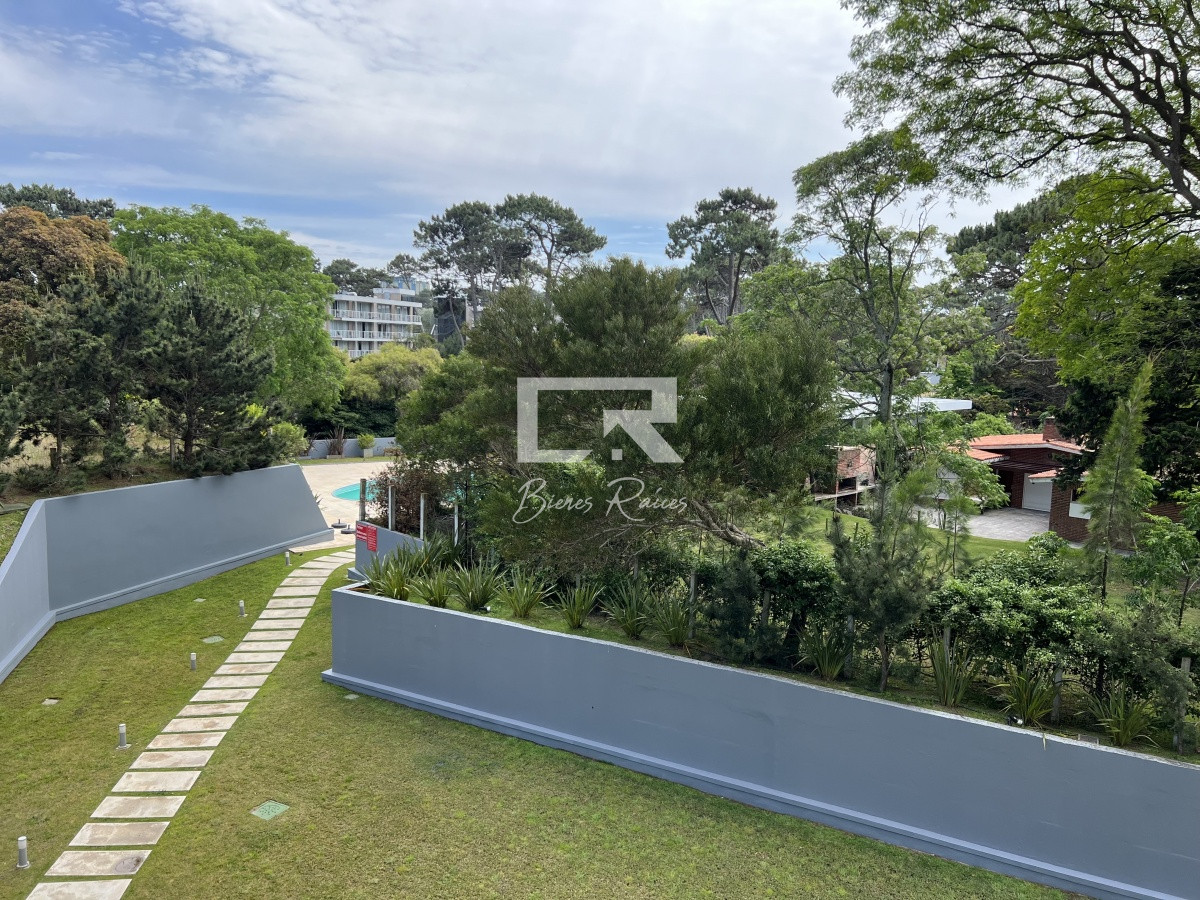 Apartamento ID.811 - Apartamento en alquiler temporal.- Tressesenta, dos dormitorios.-